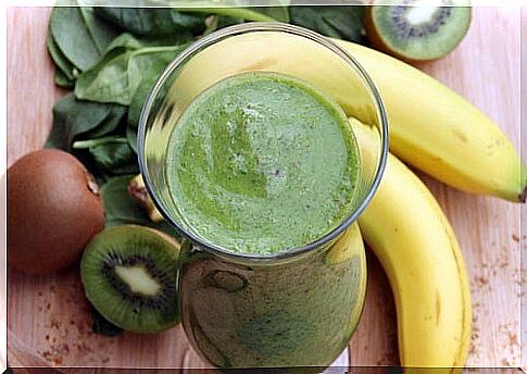 Banana and spinach smoothie.