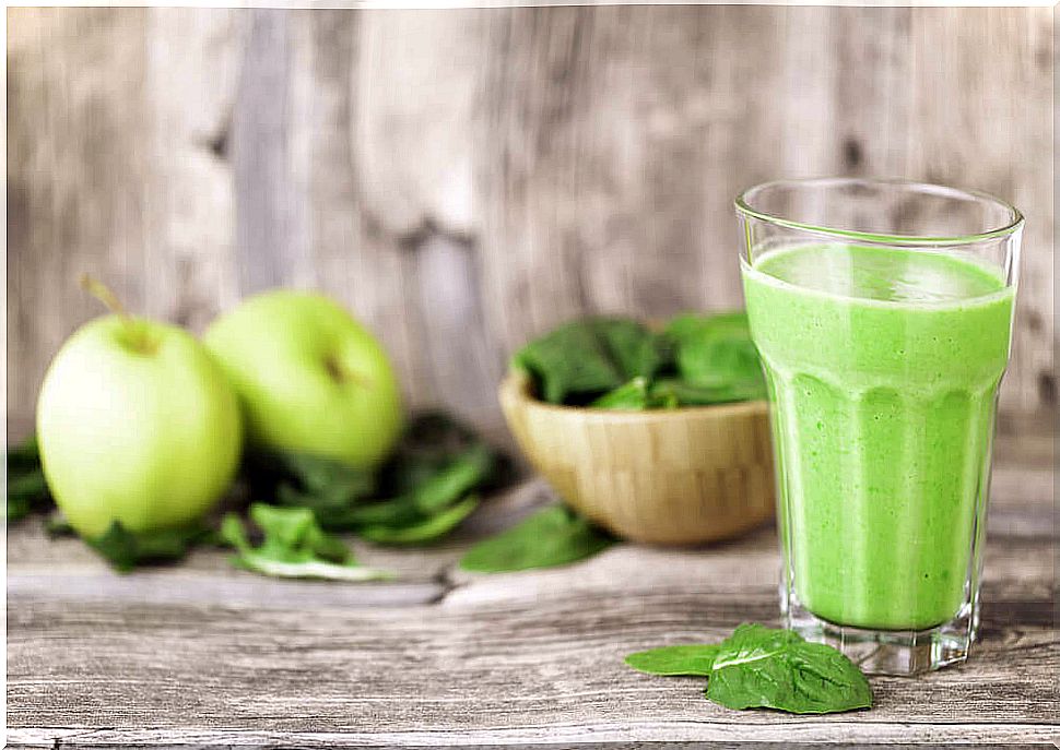 apple smoothie to strengthen hair