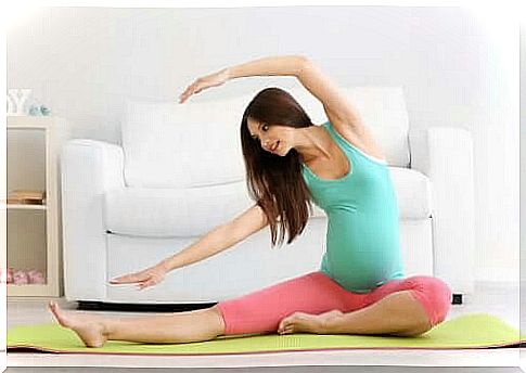 Pregnant woman exercising to relieve bone pain