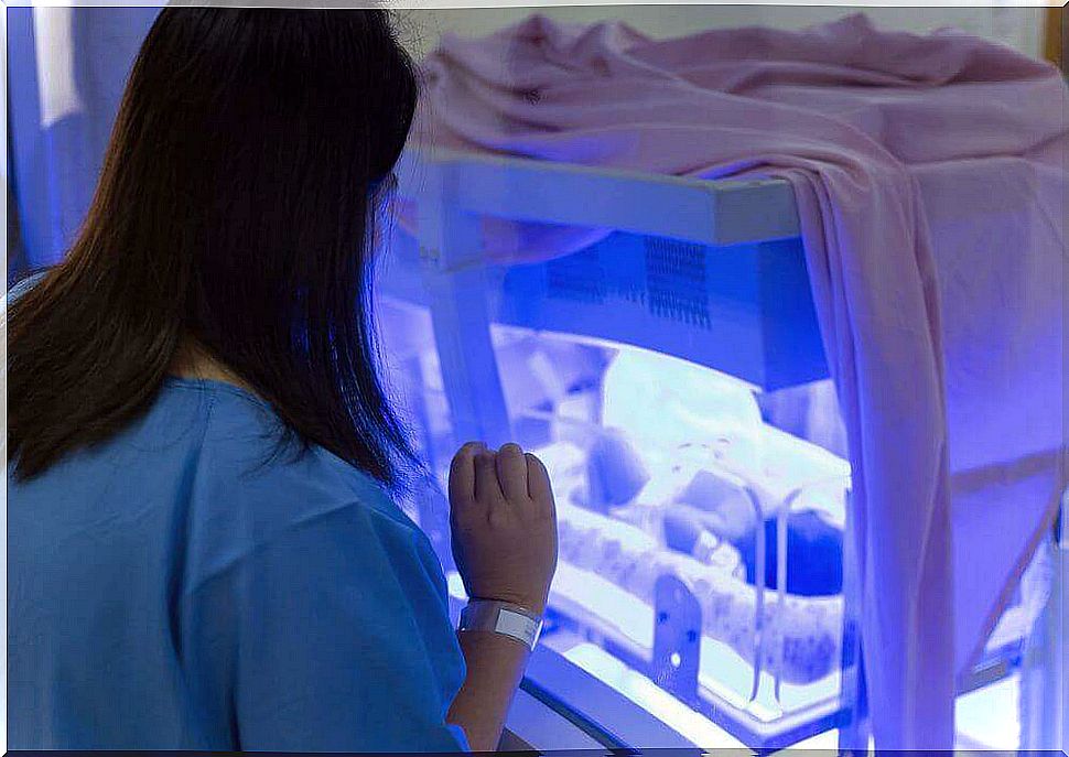 Hospitalization of a newborn baby following jaundice